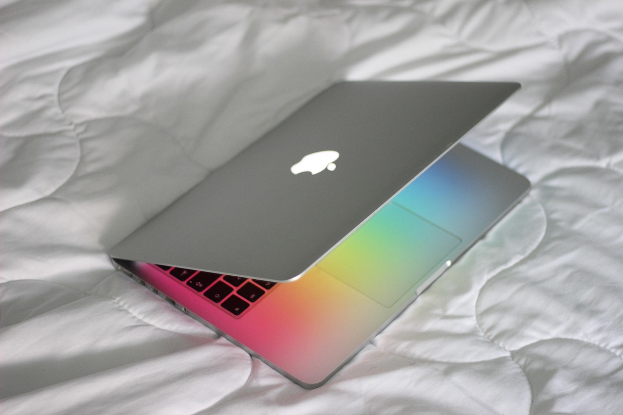 Les évolutions des écrans MacBook Air : de l’IPS au Liquid Retina