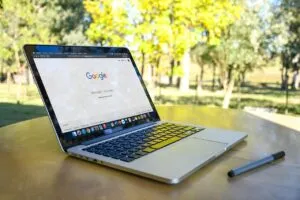 Objectifs 2030 : Google mise sur le Search par IA et la disparition du moteur traditionnel