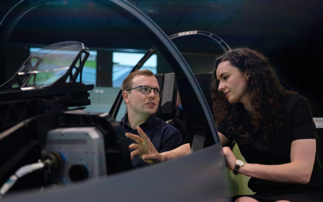 Voiture simulator : Avec des simulateurs de course, les conducteurs s’entraînent de manière réaliste